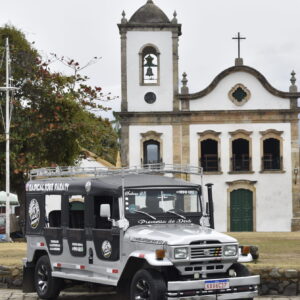 Passeio de Jeep pelas Cachoeiras e Alambique